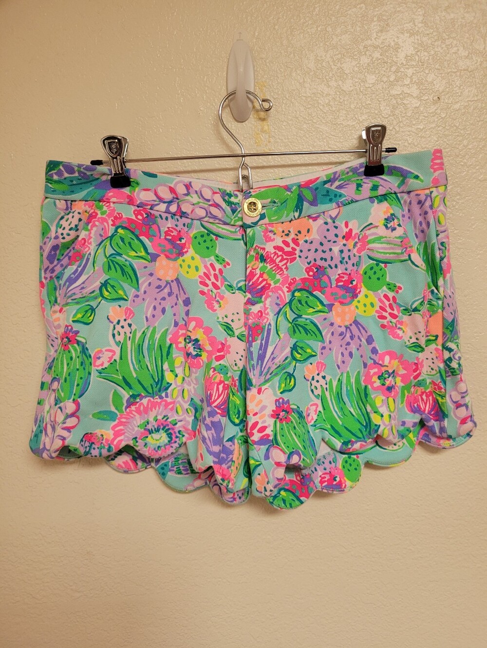 Lilly Pulitzer Buttercup Shorts In Me And My Zesty Print